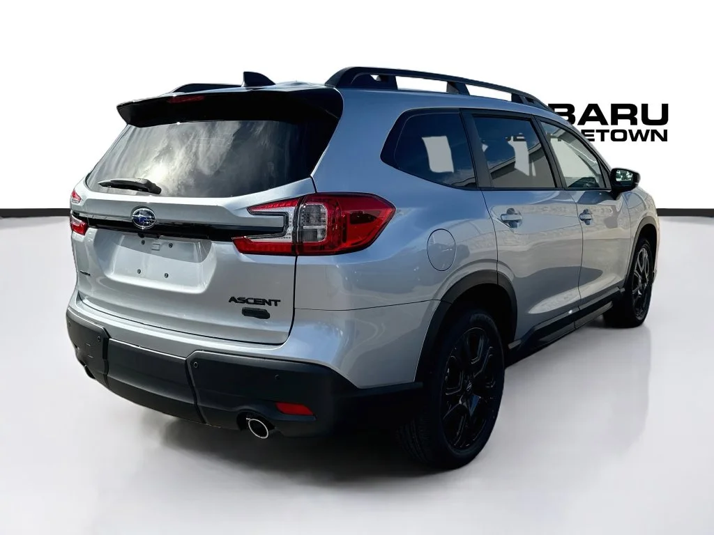 New 2027 Silver Subaru Onyx Edition Touring image 8