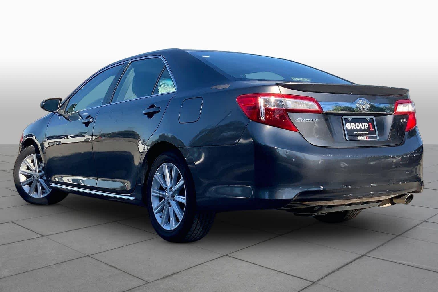 Used 2012 Magnetic Gray Metallic Toyota XLE image 11