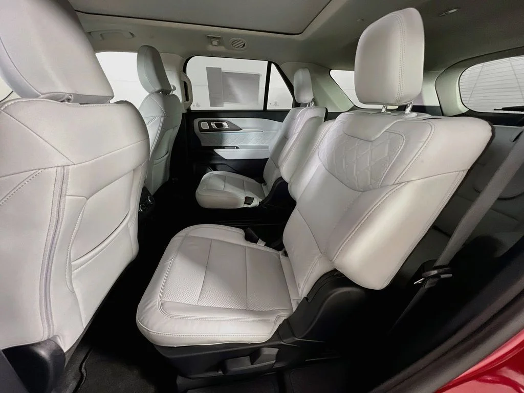 New 2026 Rapid Red Metallic Tinted Clearcoat Ford Platinum image 31