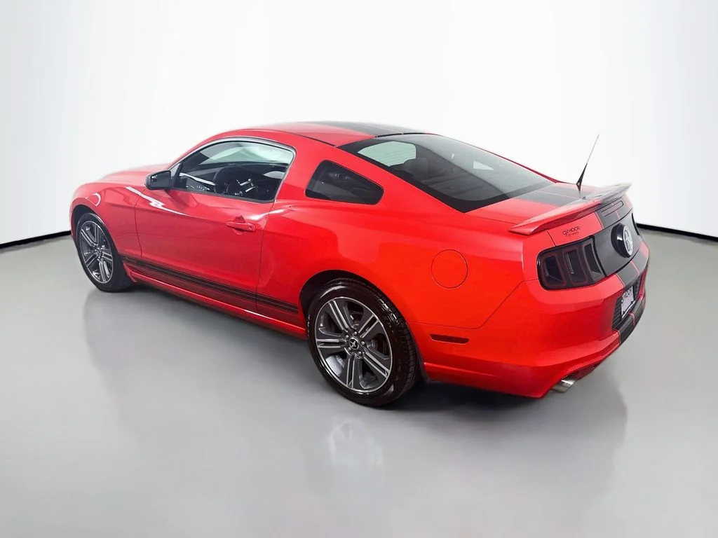 Used 2014 Race Red Ford V6 image 5