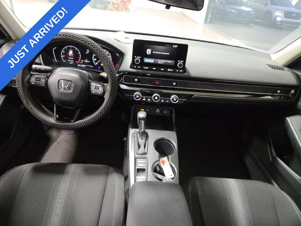 Used 2024  Honda LX image 5