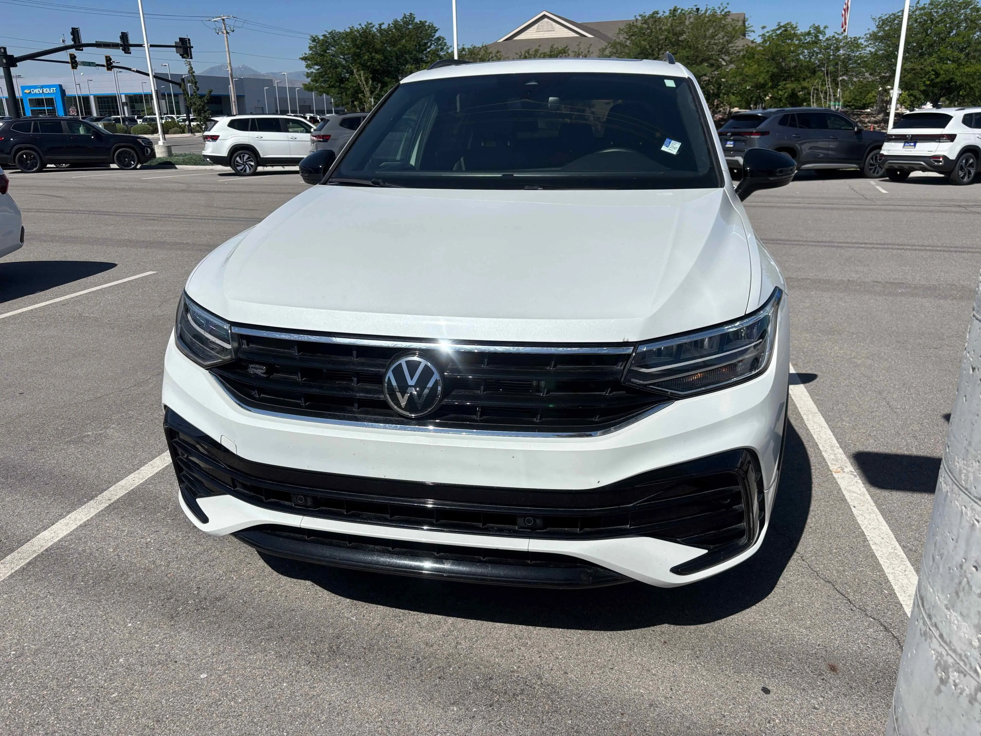 Used 2024 Opal White Volkswagen SE R-Line Black image 3