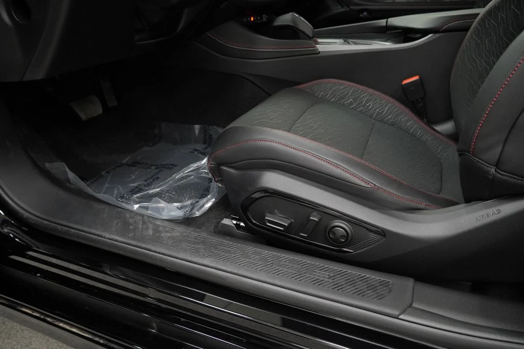 New 2026 Diamond Black Crystal Pearlcoat Dodge Scat Pack image 27
