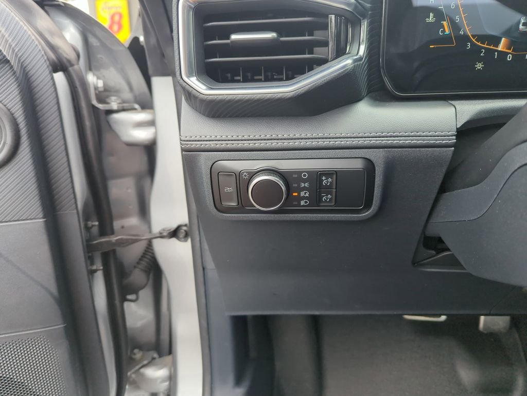 Used 2024 Silver Ford EcoBoost Premium image 19