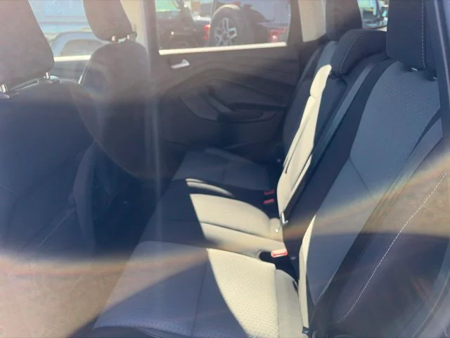 Used 2018 Black Ford SE image 9