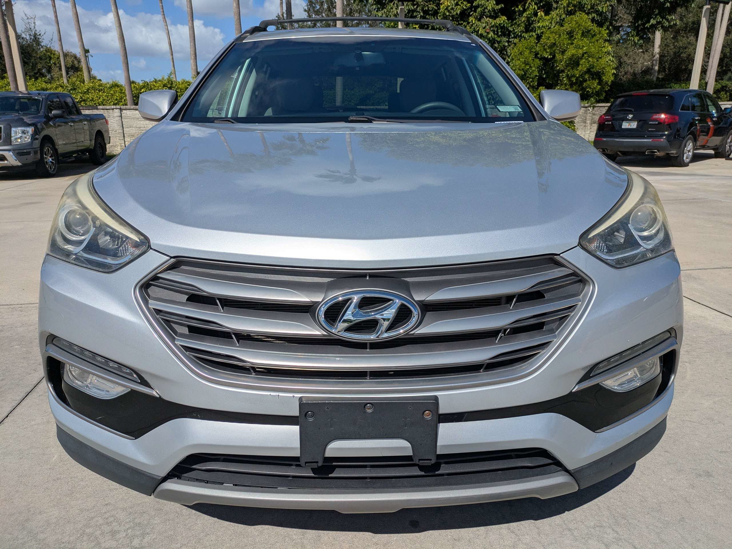 Used 2017 Sparkling Silver Hyundai 2.4L image 6