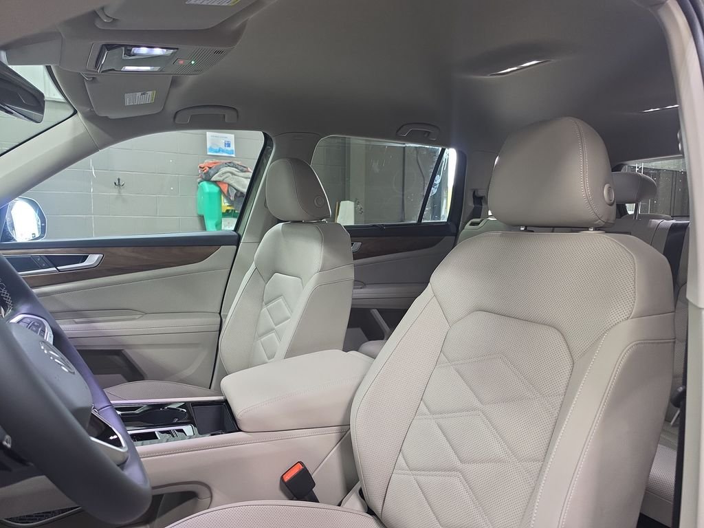 New 2026 Green Volkswagen 2.0T SE w/Technology image 10