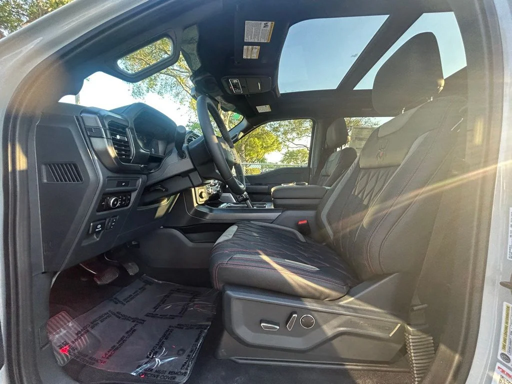 New 2026 Avalanche Ford Lariat image 9