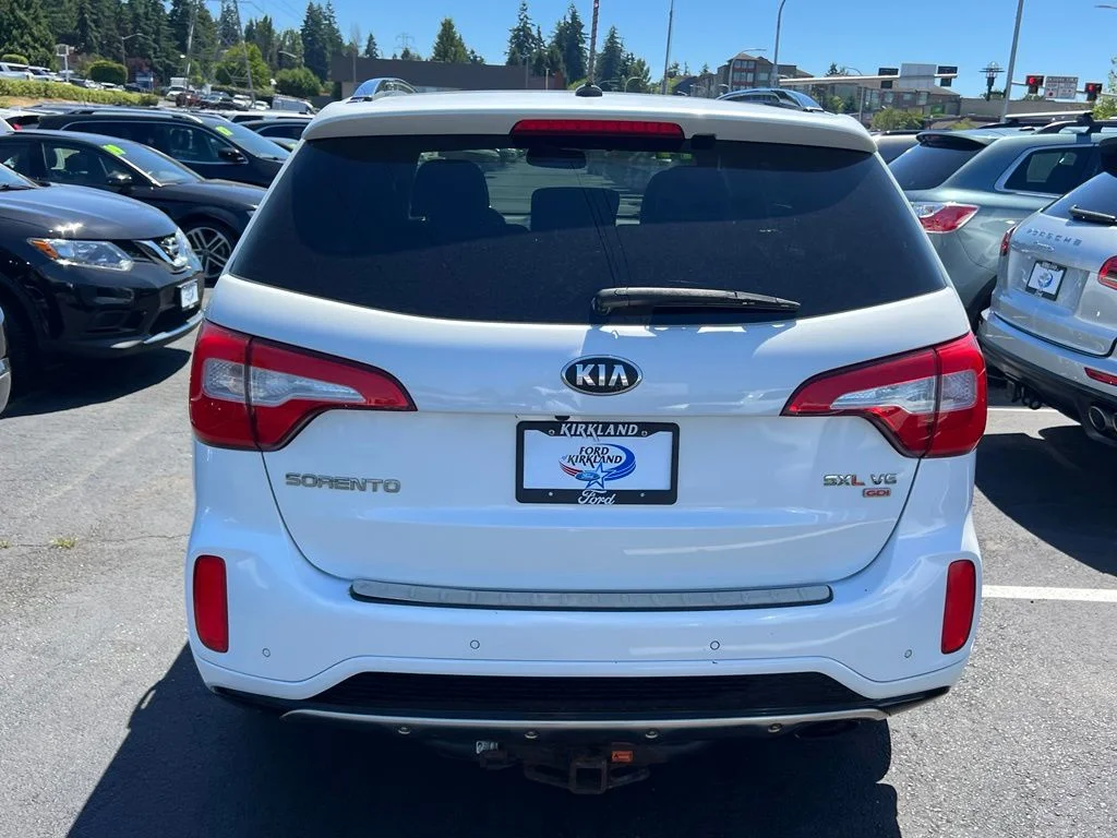 Used 2014 Snow White Pearl Kia Limited V6 image 8
