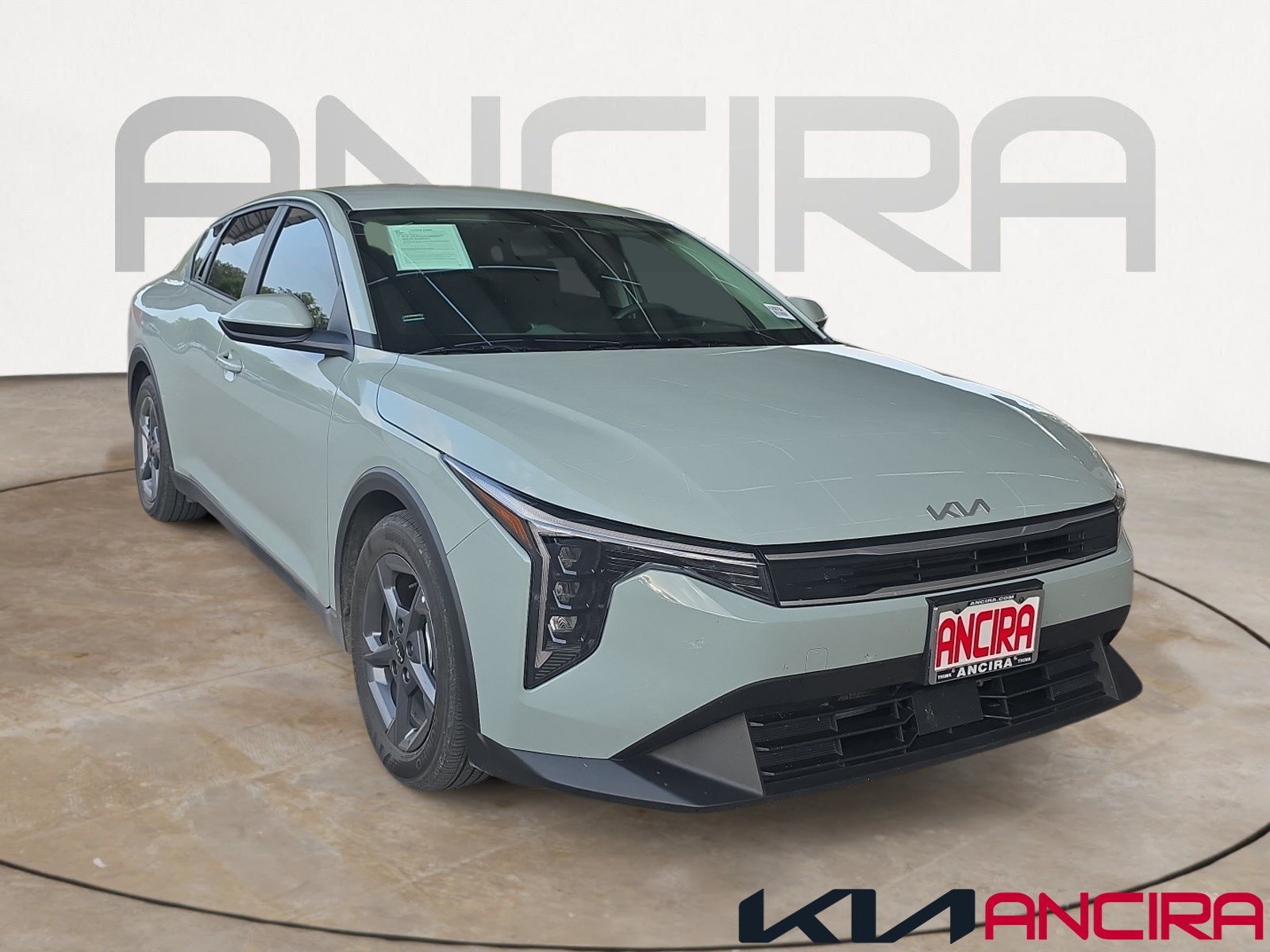 Certified Used 2025 Morning Haze Kia LXS image 1