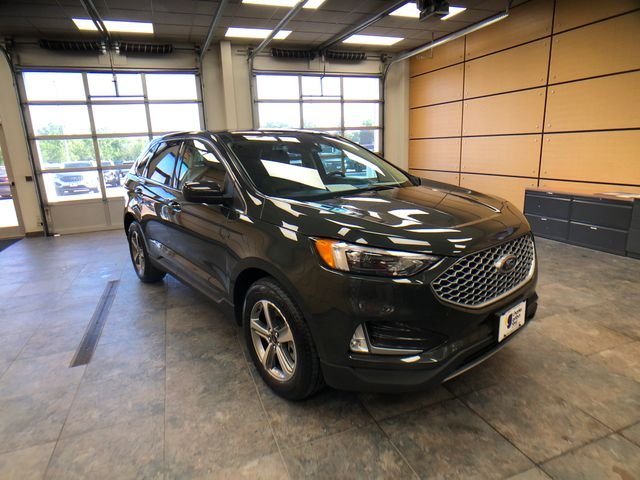 2024 Ford Edge SEL AWD's photo