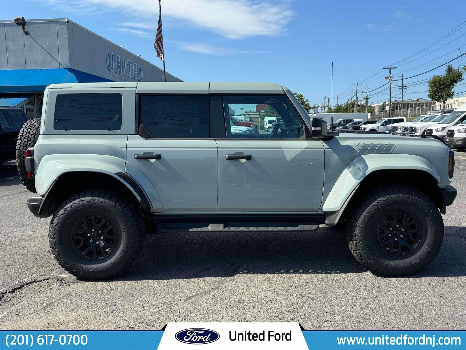 Used 2024 Gray Ford Raptor image 6