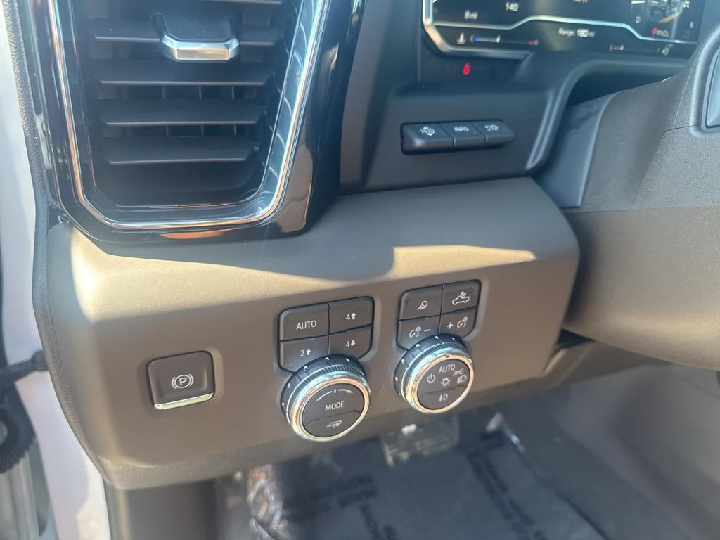 2025 GMC Sierra 2500HD Denali - Photo 24