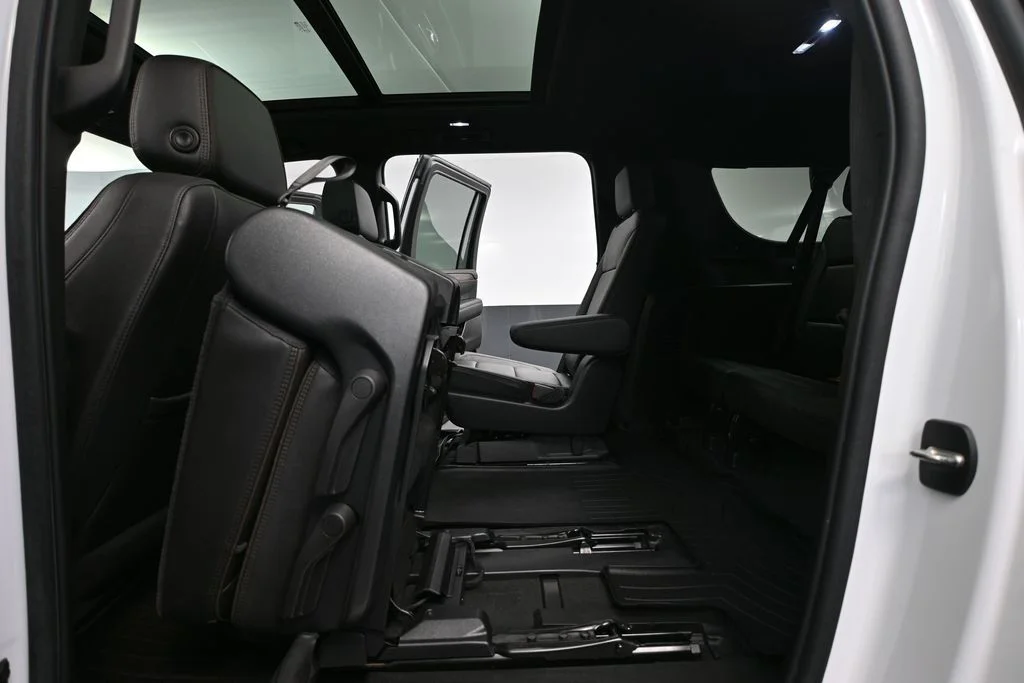 Used 2021 White Chevrolet High Country image 46