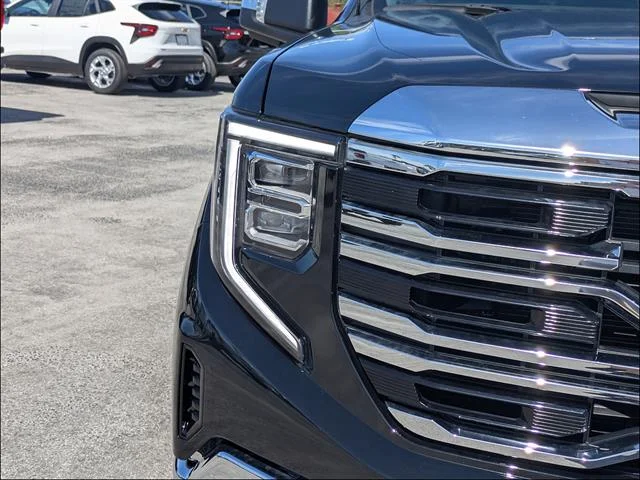 2026 GMC Sierra 1500 SLT - Photo 10