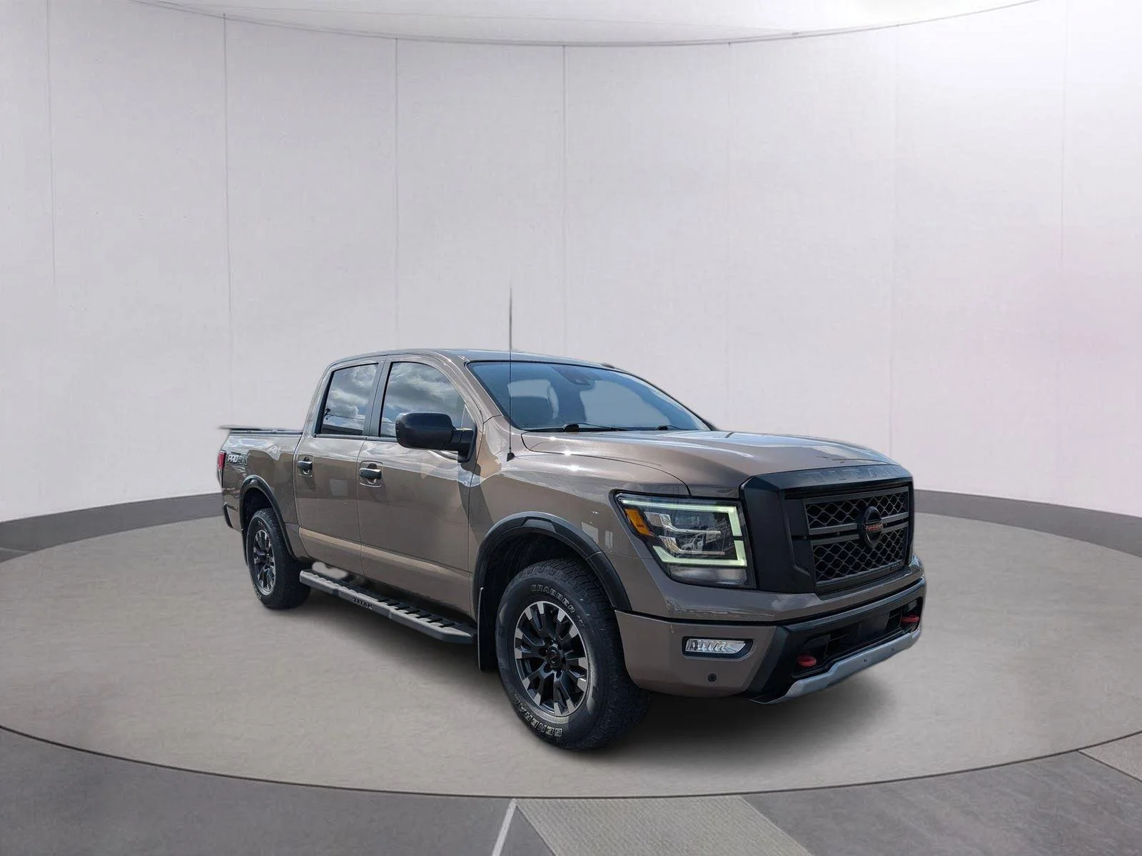 Used 2021 Baja Storm Nissan PRO-4X image 7