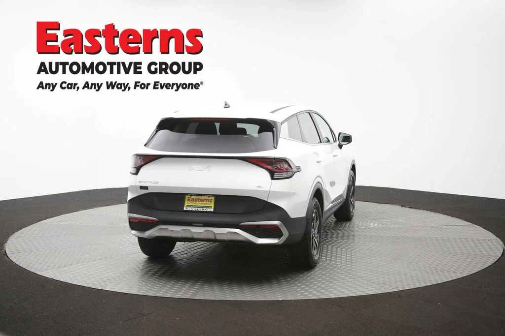 Used 2023 White Kia LX image 38