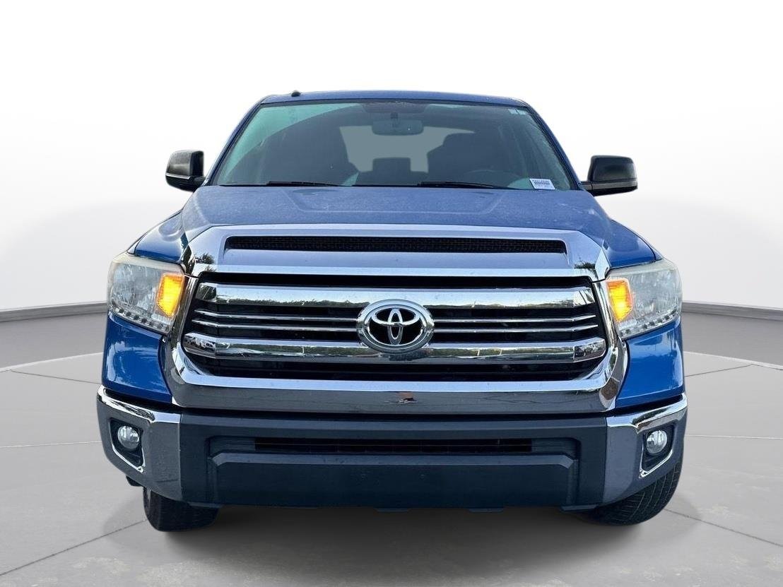Used 2017 Blazing Blue Pearl Toyota SR5 image 3