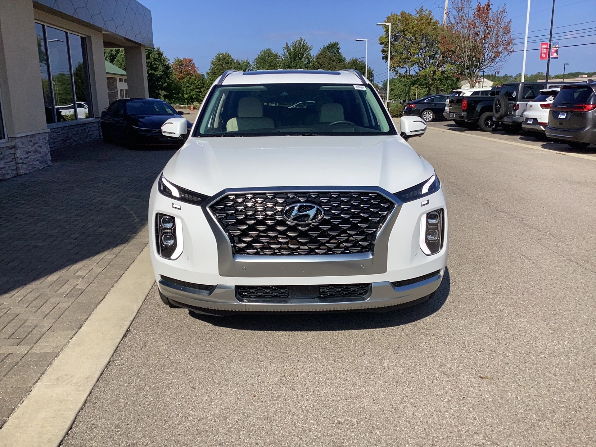 Used 2021 Hyper White Hyundai Calligraphy image 11
