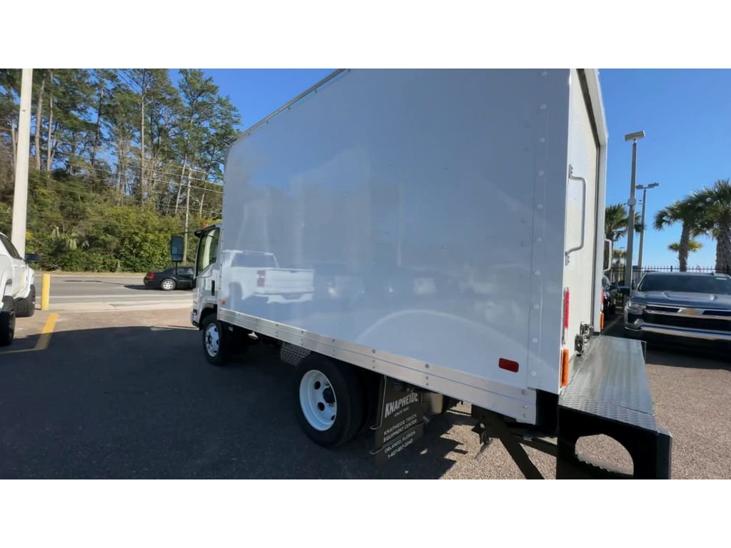 New 2024 Arc White Chevrolet MEDIUM ASH GRAY image 4