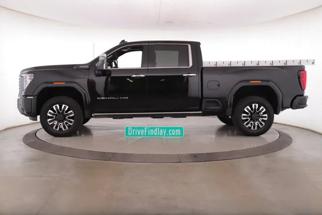 Used 2024 Black GMC Denali Ultimate image 9