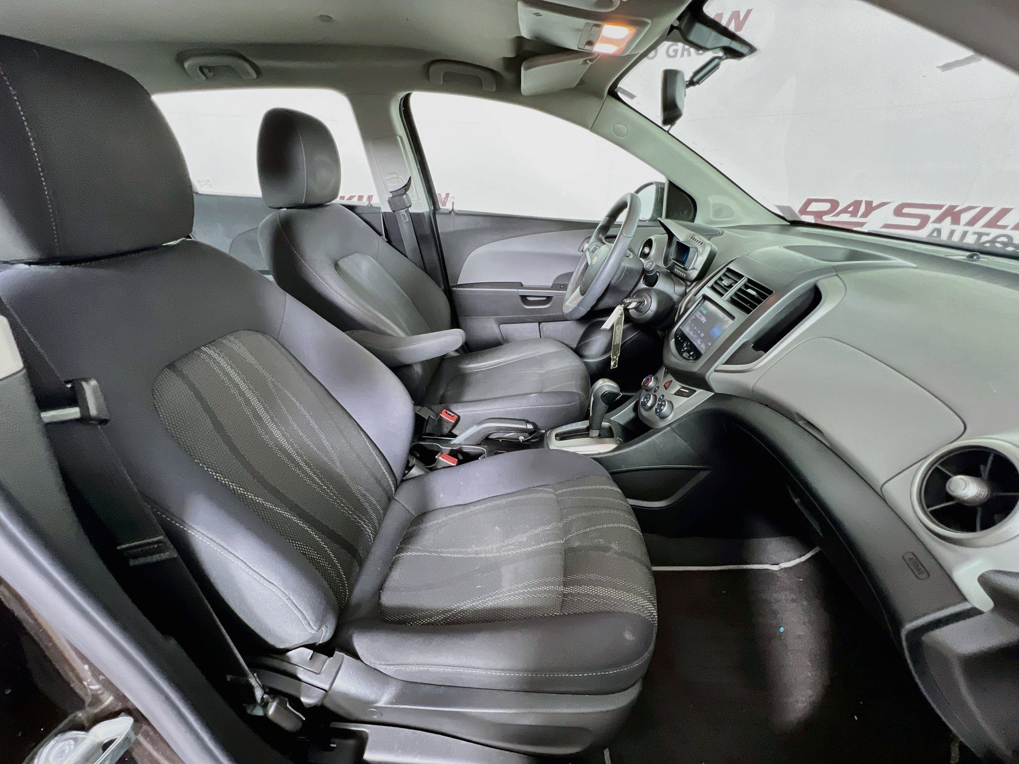 Used 2015 Mocha Bronze Metallic Chevrolet LT image 33