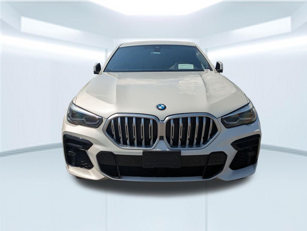 Used 2023 White BMW xDrive40i image 4