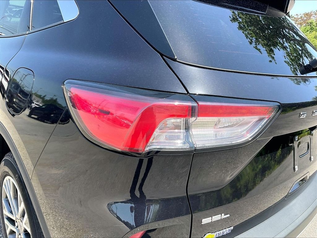 Used 2022 Agate Black Metallic Ford SEL image 30