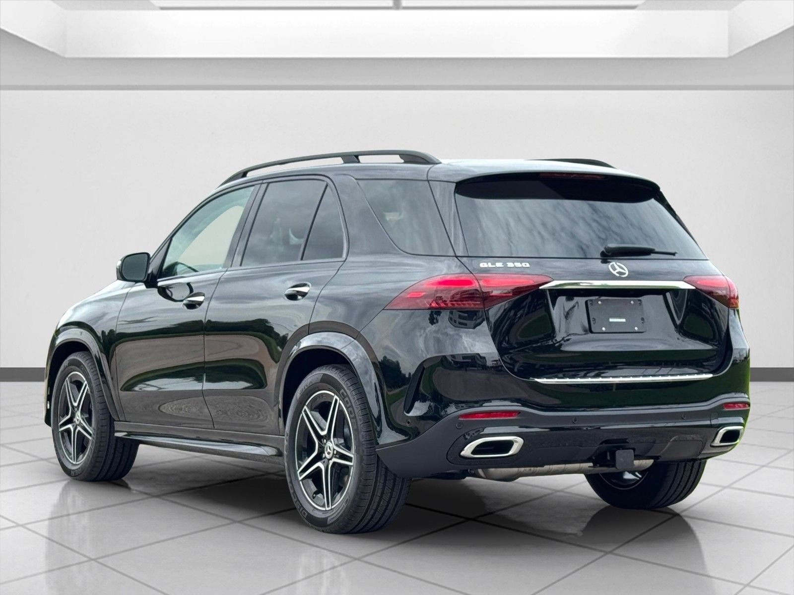 New 2025 Black Mercedes-Benz GLE 350 image 4