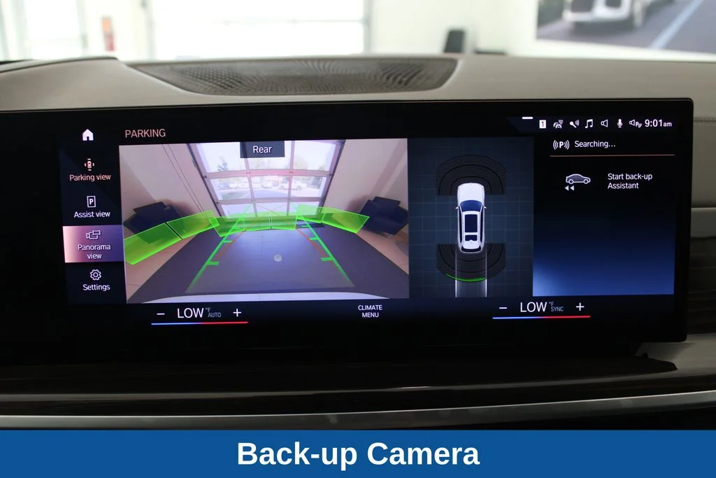 Used 2023 White BMW xDrive40i image 18
