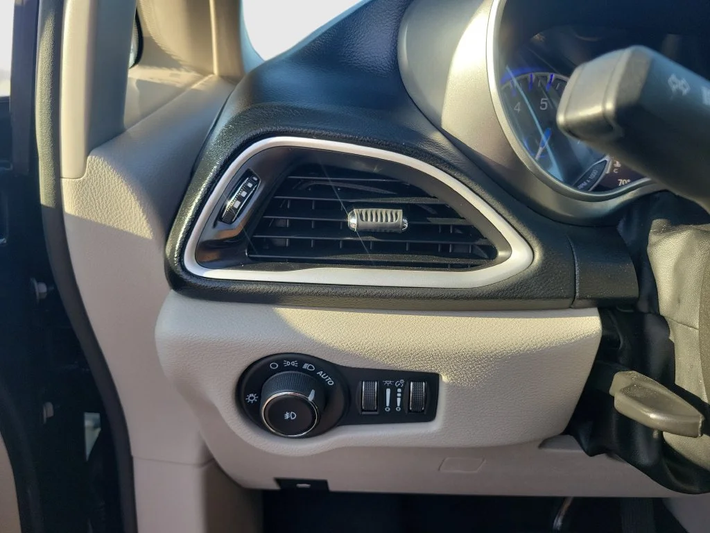 Certified Used 2023 Blue Chrysler Touring L image 31