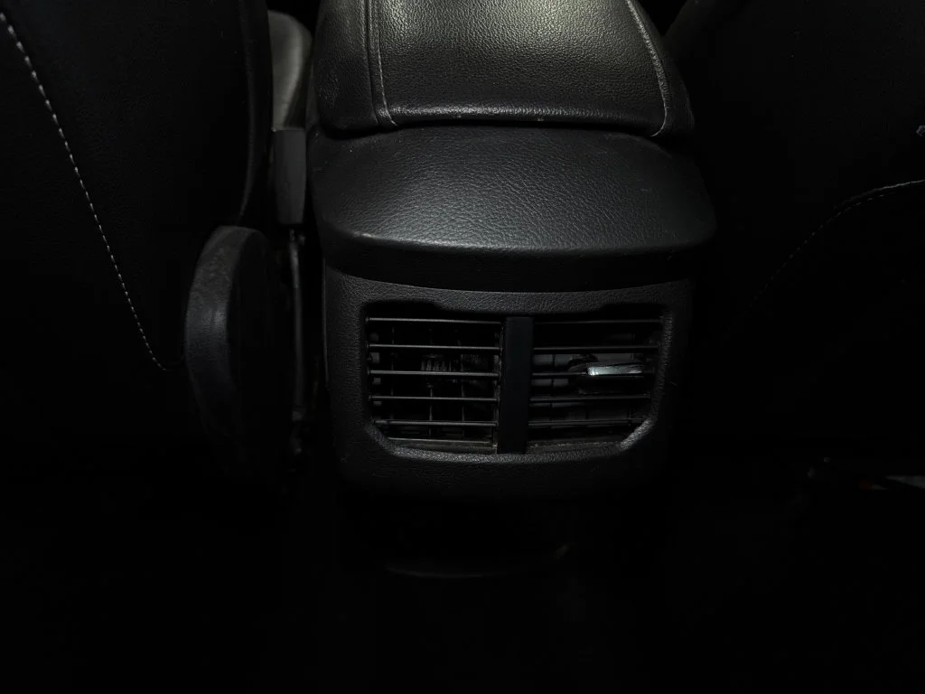 Used 2013 Red Ford SE image 11