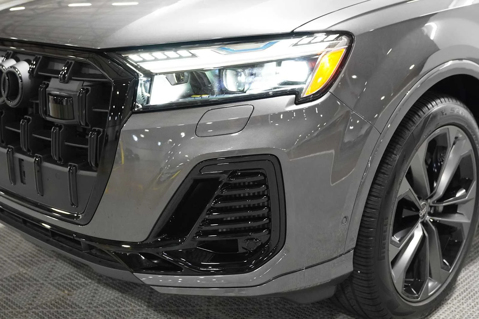 Used 2025 Samurai Gray Metallic Audi Prestige image 7