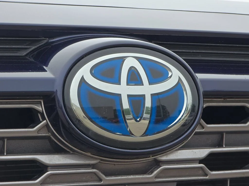 2024 Toyota RAV4 Limited - Photo 35