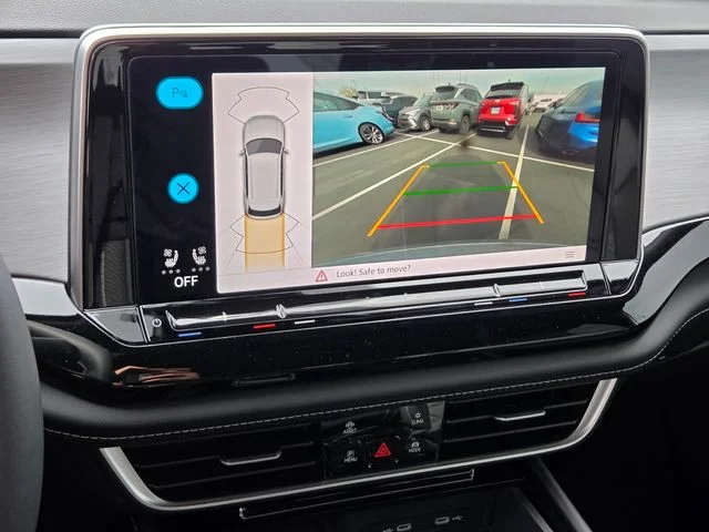 New 2026 Silver Volkswagen 2.0T SE w/Technology image 13