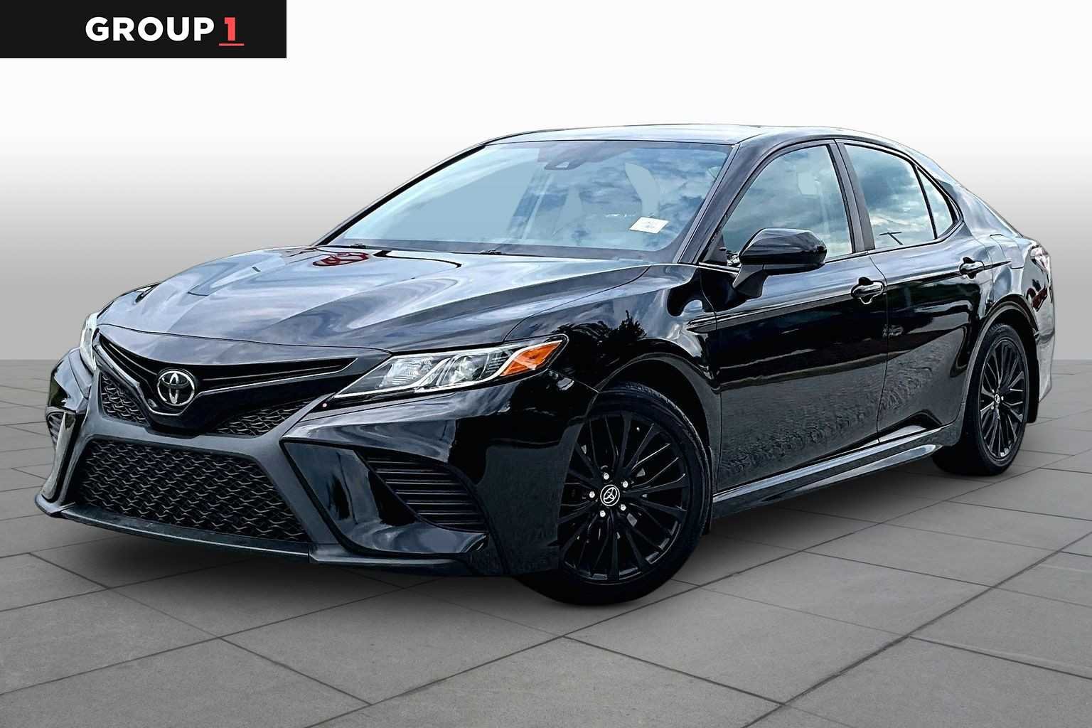 2020 Toyota Camry SE Nightshade