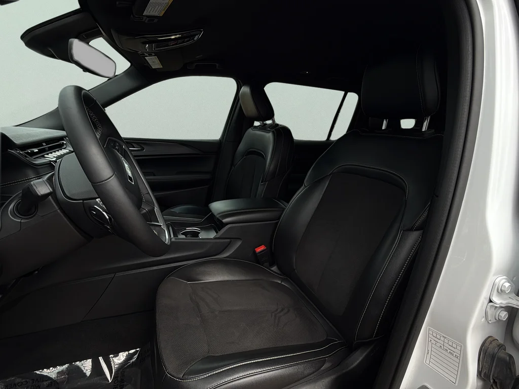 Used 2024 Bright White Clearcoat Jeep Altitude image 28