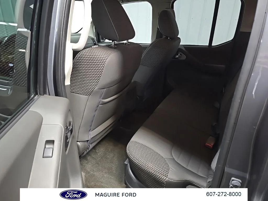 Used 2018 Gray Nissan PRO-4X image 28