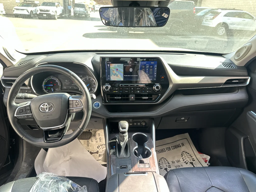 Used 2021 Magnetic Gray Metallic Toyota Hybrid Limited image 9