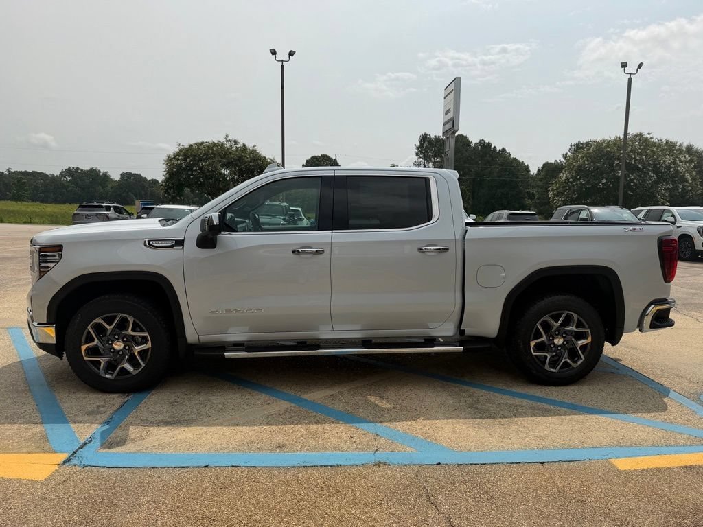 New 2026 Glacier White Tricoat GMC SLT image 7