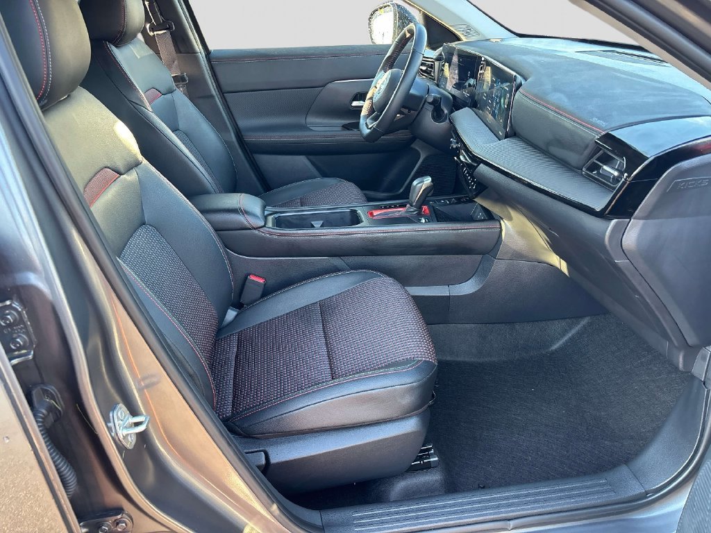 Used 2026 Gray Nissan SR image 15