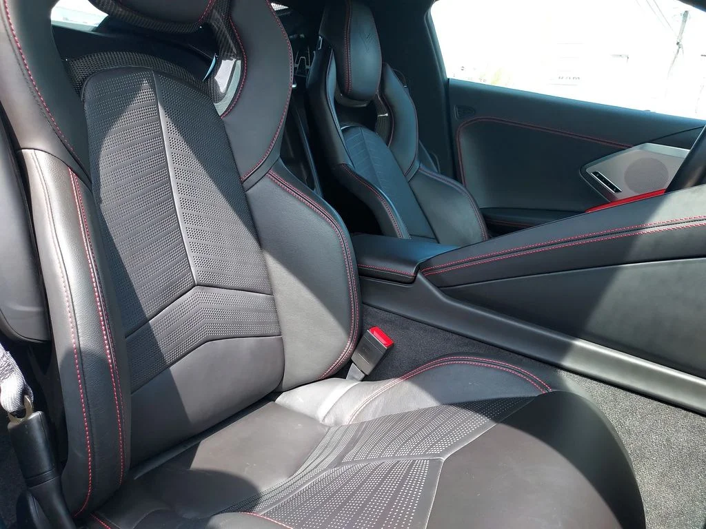 Used 2020 Gray Chevrolet Stingray image 29