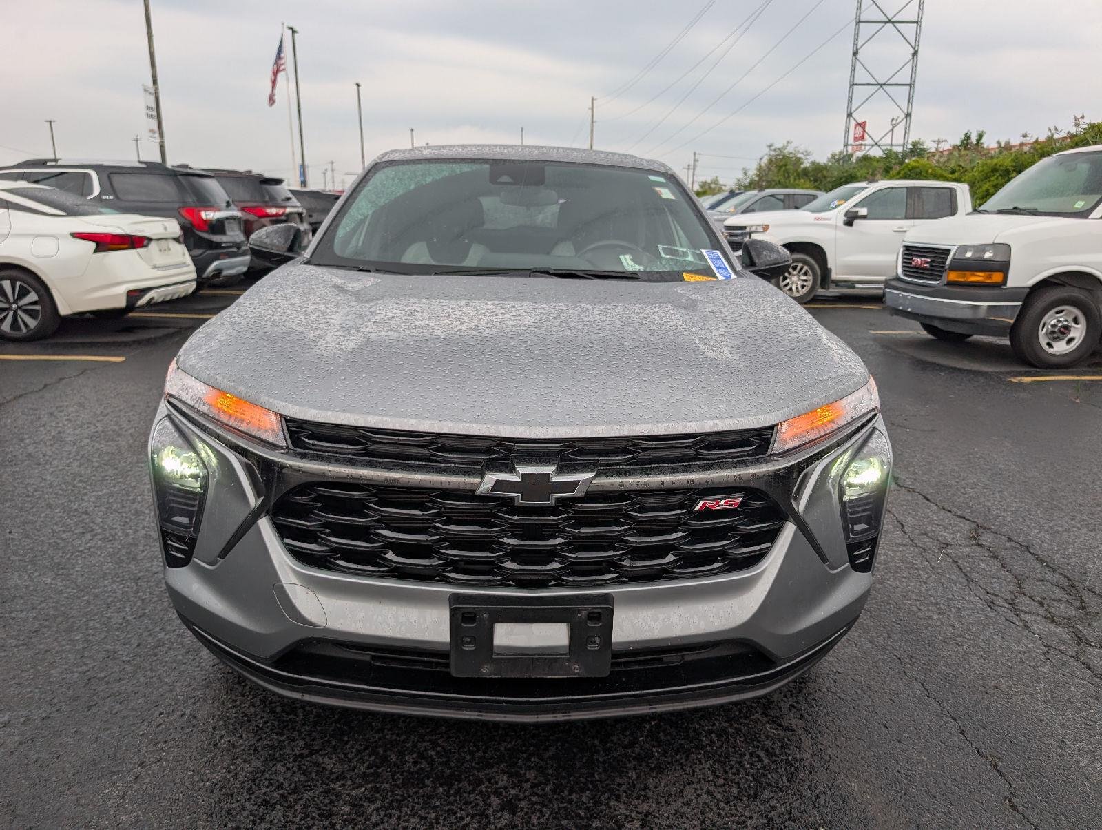 Used 2025 Sterling Gray Metallic Chevrolet 1RS image 2