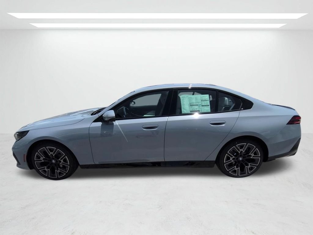 New 2027 Brooklyn Grey Metallic BMW 530i image 7