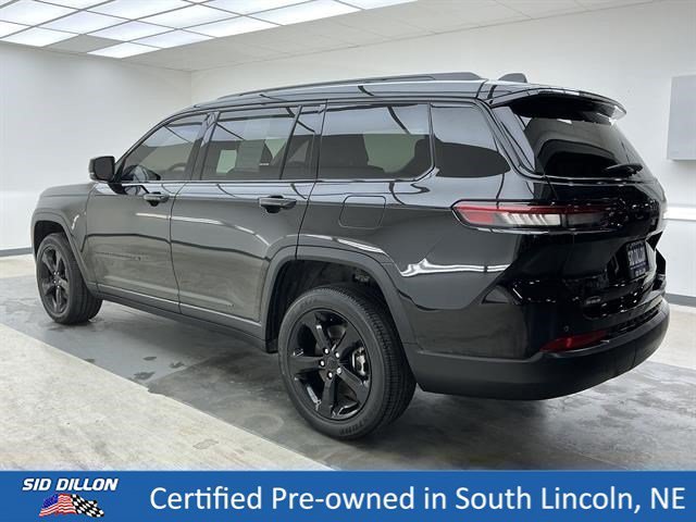 Used 2023 Diamond Black Crystal Pearlcoat Jeep Altitude image 6