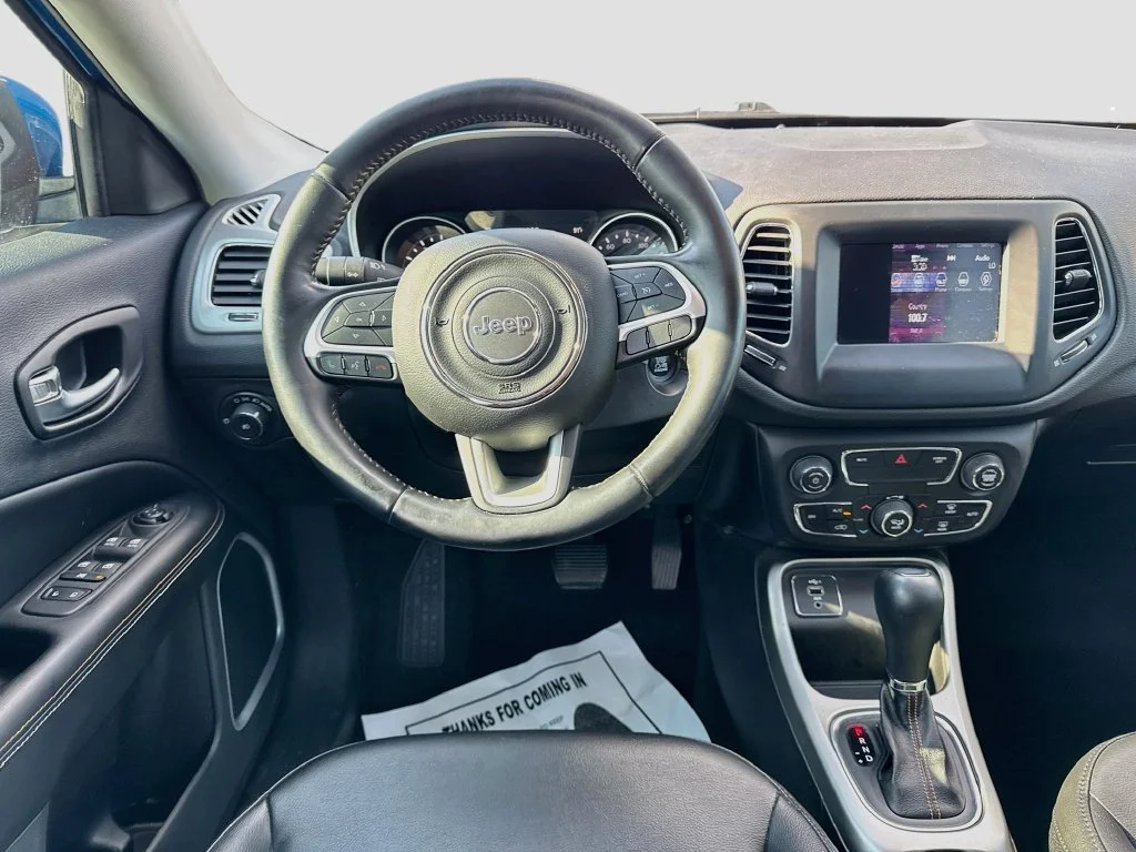 Used 2020 Blue Jeep Latitude image 27