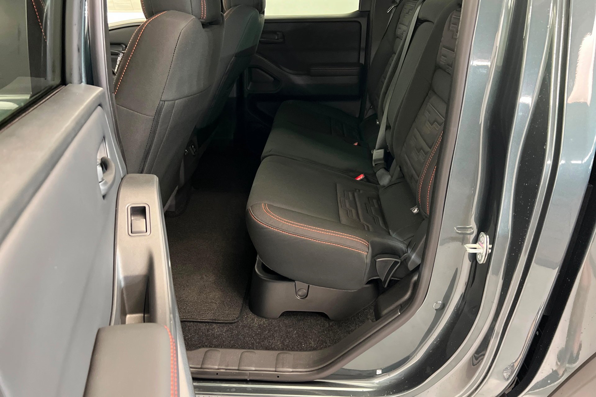 New 2027 Alpine Metallic Nissan Crew Cab PRO-4X® image 22