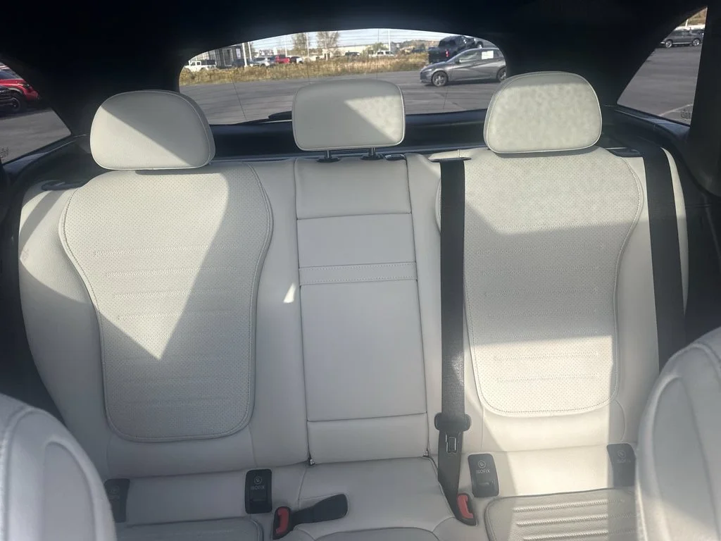 Used 2026  Mercedes-Benz GLC 300 image 13