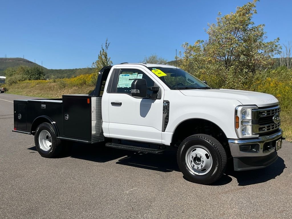 2024 Ford F-350 Super Duty Chassis Cab