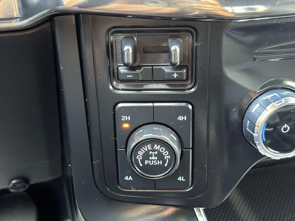 Used 2024 OXFORD WHITE Ford Raptor image 17